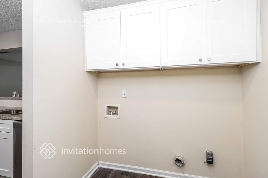 Building Photo - 11339 Red Finch Ln