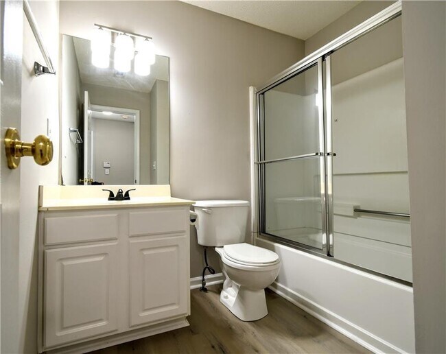 Building Photo - 3905 Timbercreek Cir