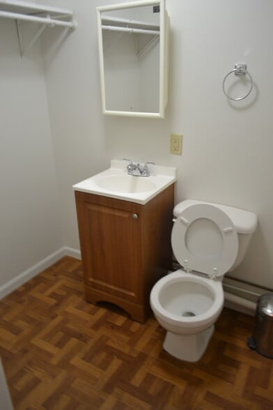 Bathroom - 1269 Seminole Dr