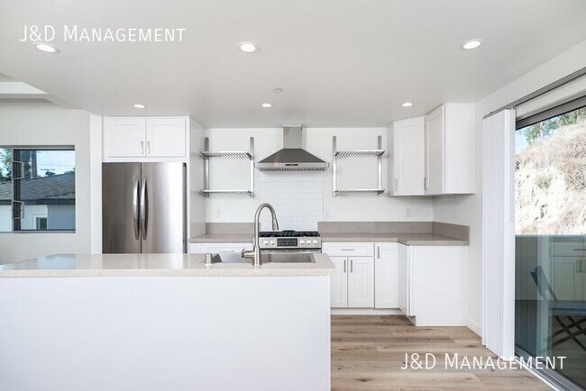 Building Photo - 3333 Reynard Way