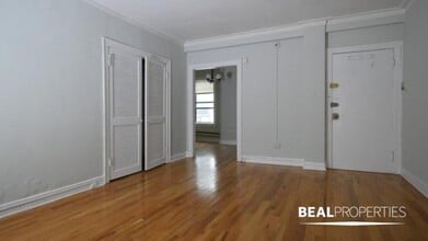 Building Photo - 0 bedroom in CHICAGO IL 60610