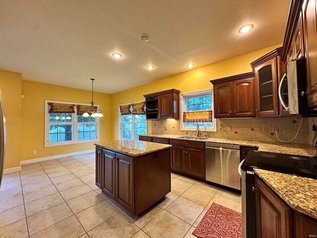 Building Photo - 4595 Prescott Dr