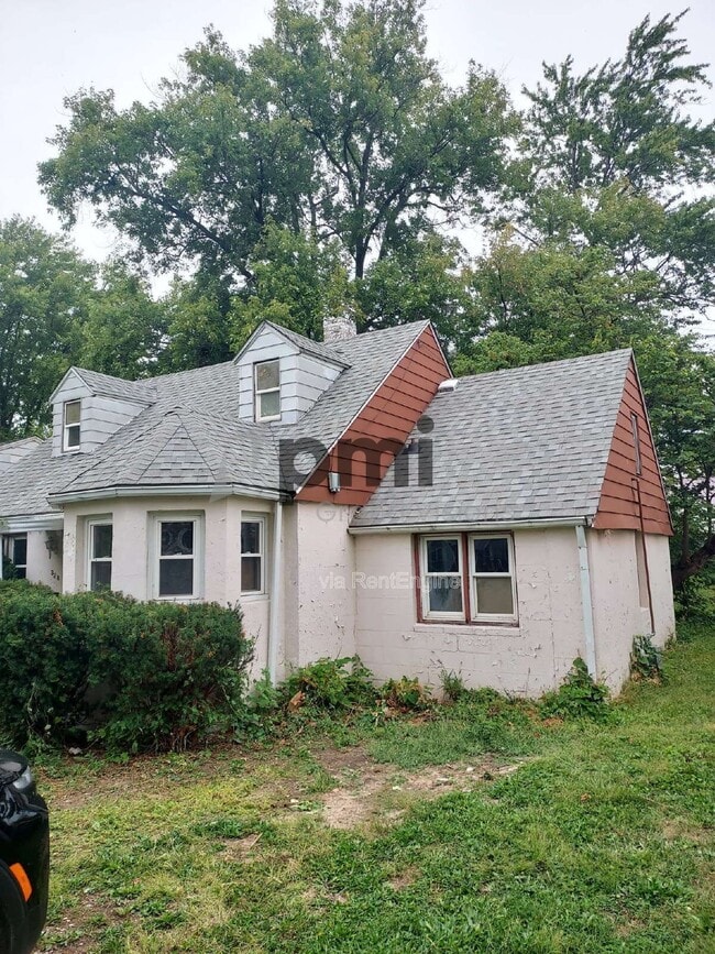 Building Photo - 328 E Kellar Ln