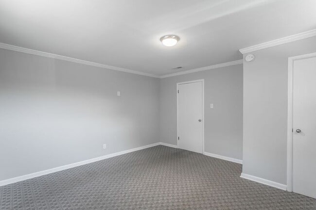 Building Photo - 719 Mcgowan Rd