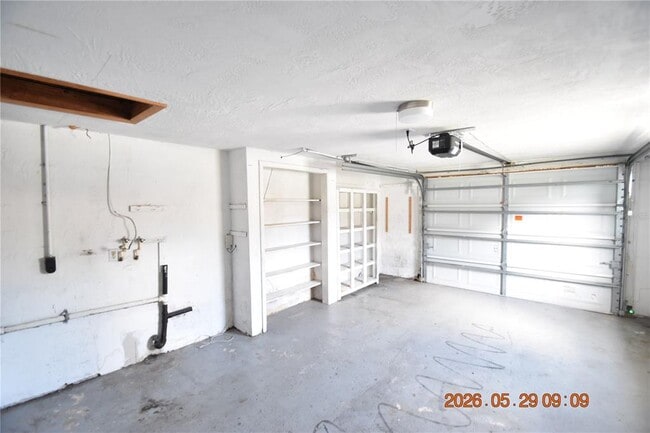 Building Photo - 10816 Piccadilly Rd