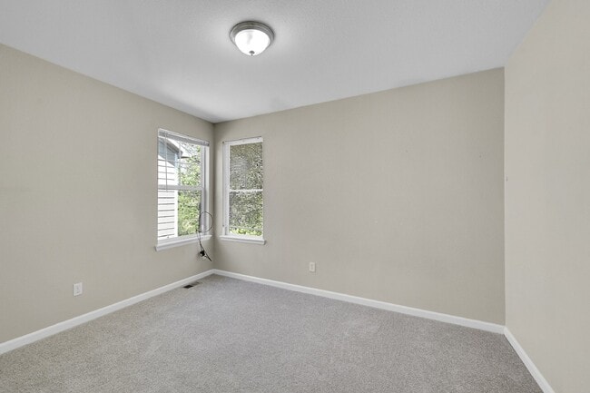 Building Photo - $1,995 - 4 Bed,2.5 Bathroom Home  in Colorado Springs with in Unit Laundry and Fenced in yard!