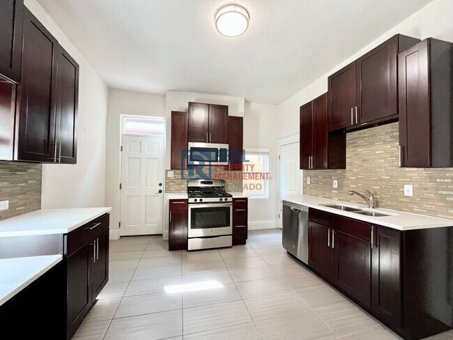 Building Photo - 3645 Zuni St