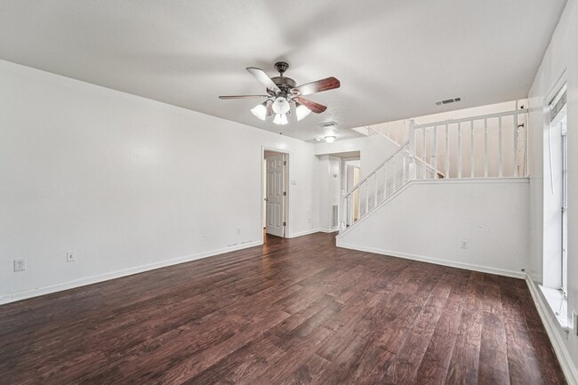 Building Photo - 3103 Glade Springs Dr