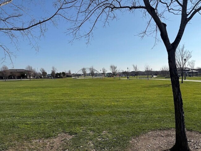 Building Photo - 236 Cogburn Way