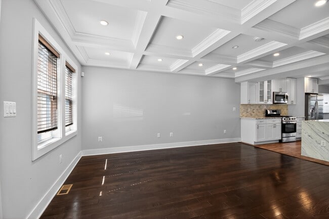 Building Photo - 847 20th St NE