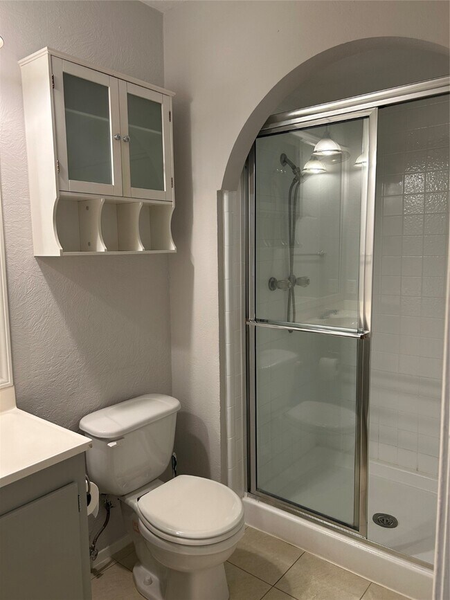 Building Photo - 3919 Coltwood Dr