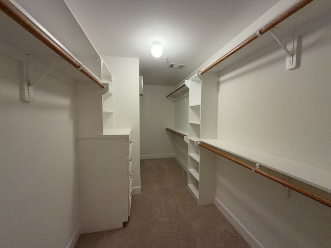 Building Photo - 8705 Bryam St