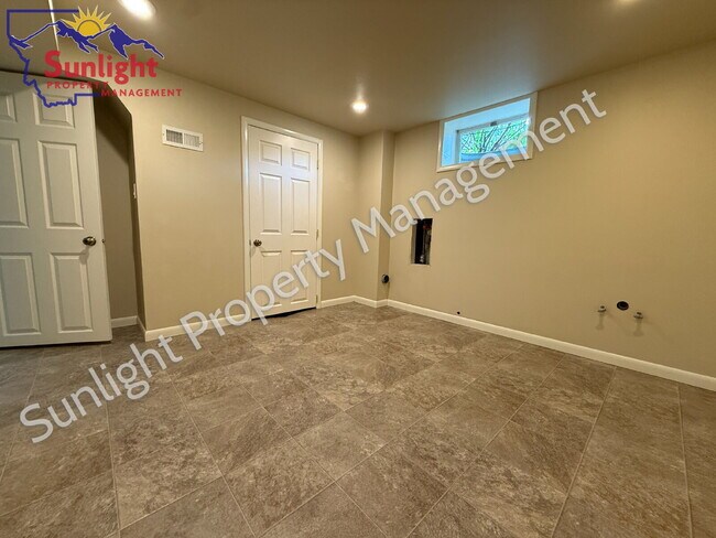Building Photo - Spacious 4 Bed 3 Bath Home in Billings Hei...