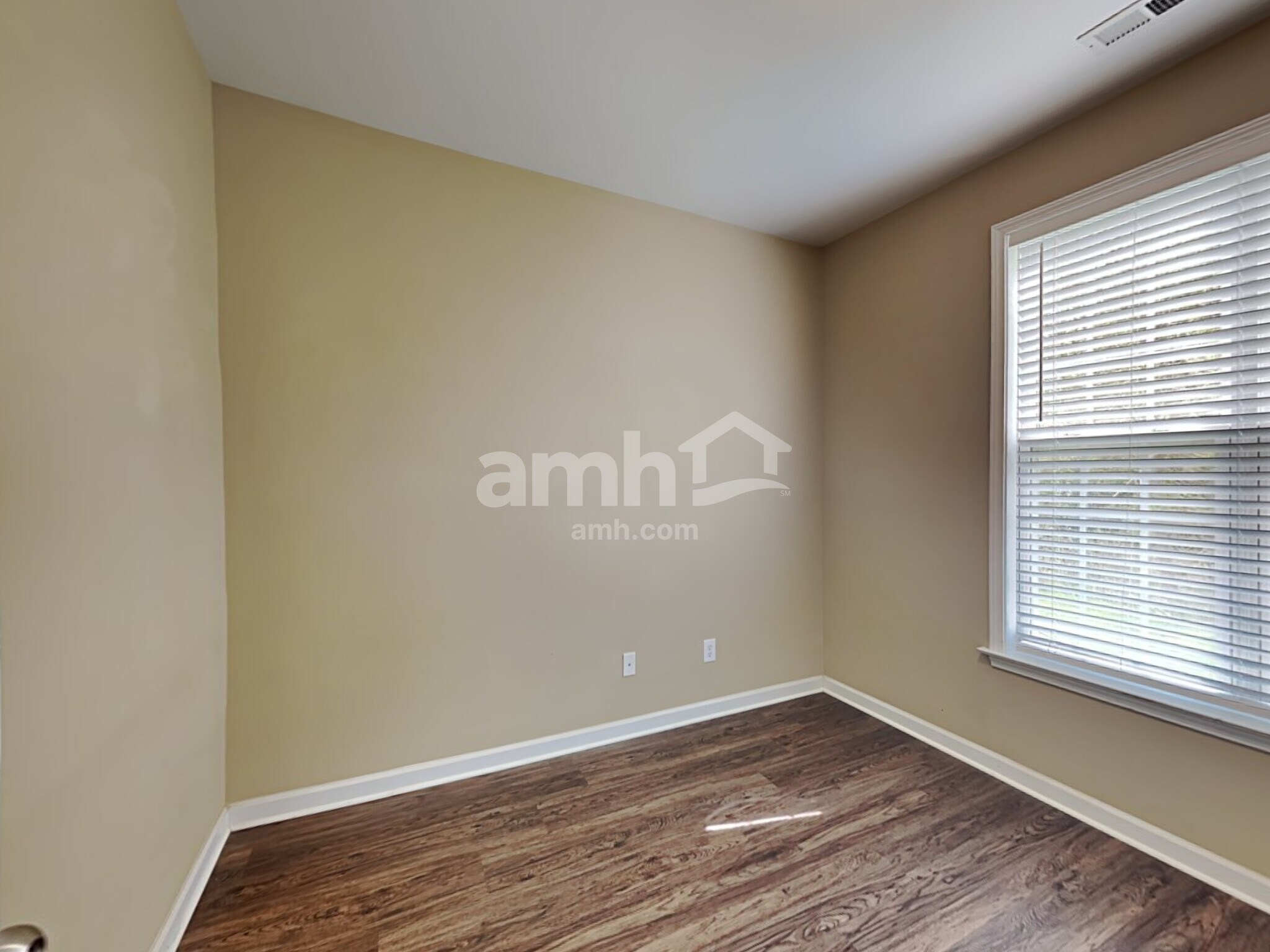 Building Photo - 204 Marino Pl