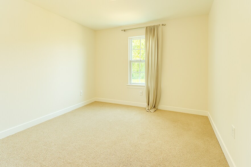 Building Photo - 9332 Janeway Dr