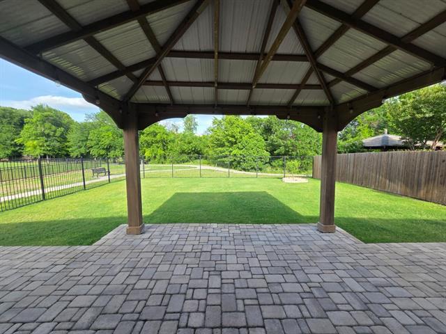Building Photo - 1512 Springtree Dr