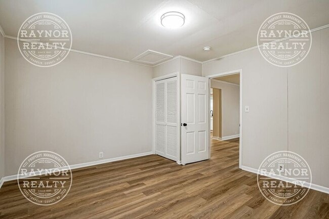 Building Photo - 515 Dale St SW