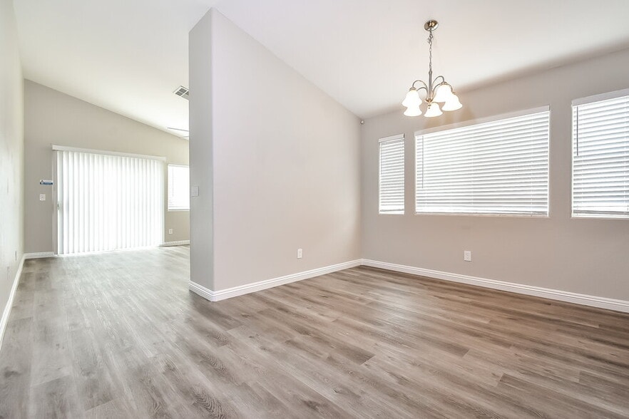 Building Photo - 3921 Marble Mountain St