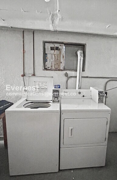 Building Photo - 4311 N Chestnut St