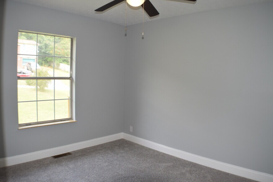 Building Photo - 2816 Beaverwood Dr