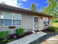 Building Photo - 707 Farmington Cir