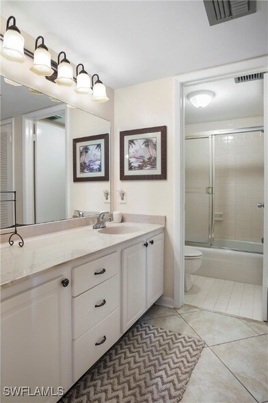 Building Photo - 3443 Gulf Shore Blvd N