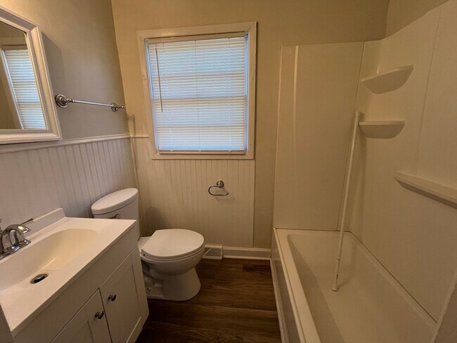 Building Photo - Beautiful 3 bedroom,1 Bath in Brockett Farm in High Point