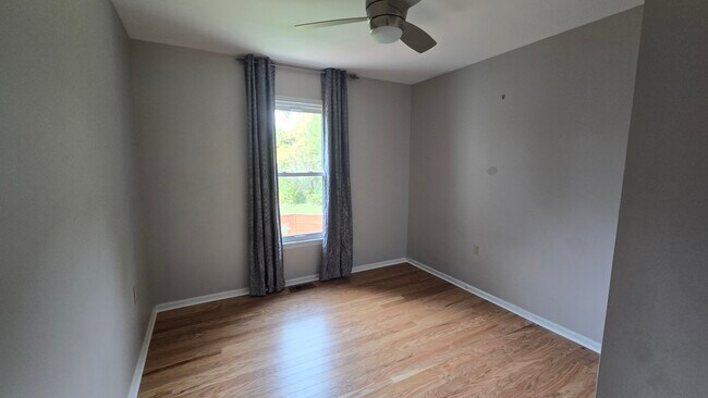 Building Photo - 1 Lenape Ln