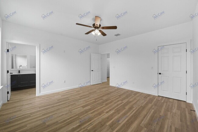 Building Photo - 4302 Mountain Hollow Dr