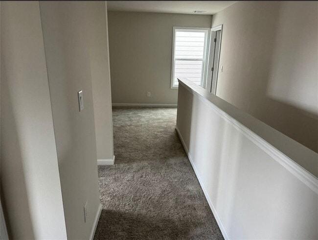 Building Photo - 3250 Westgate Park Dr