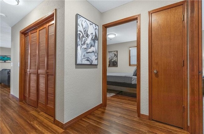 Building Photo - 6 Connie Ln