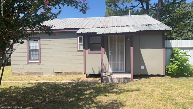 Building Photo - 509 Jordan Ln