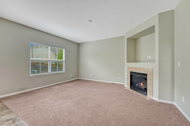 Building Photo - 5643 S Biloxi Way