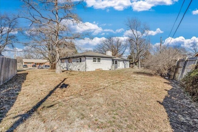 Building Photo - 6503 E 16th St N