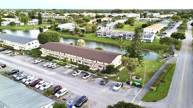 Building Photo - 10 Kent A