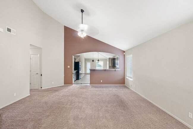 Building Photo - 11100 Bullseye St