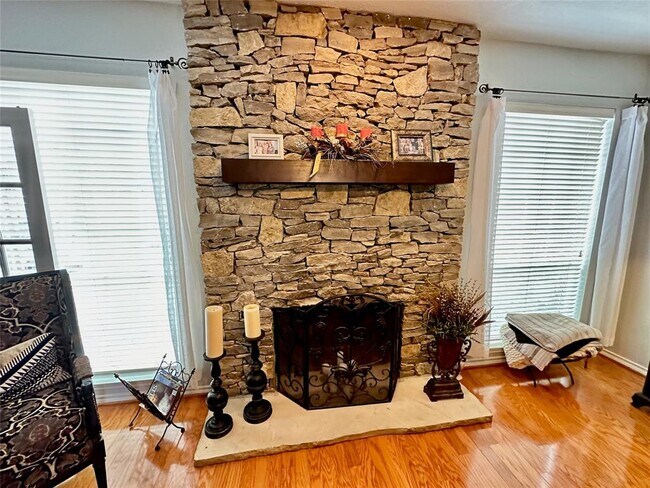 Building Photo - 7002 Greatwood Trails Ct