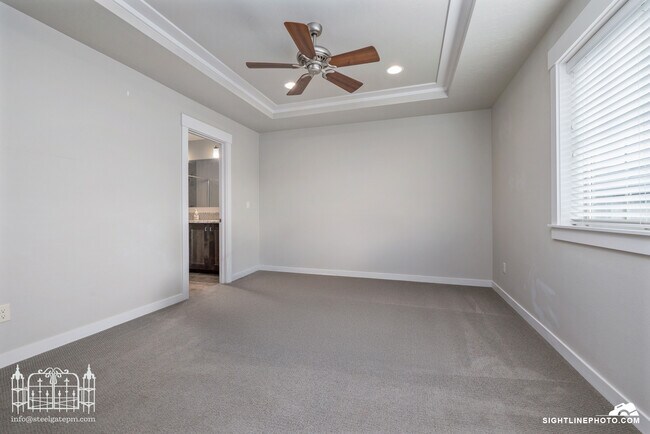 Building Photo - 3287 E Thoroughbred Ln