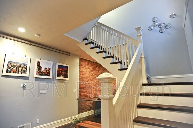 Building Photo - 4016 Willow St