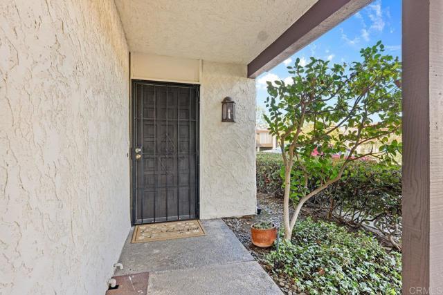 Building Photo - 2505 Navarra Dr