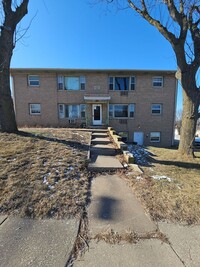 Building Photo - 1124 4th St W