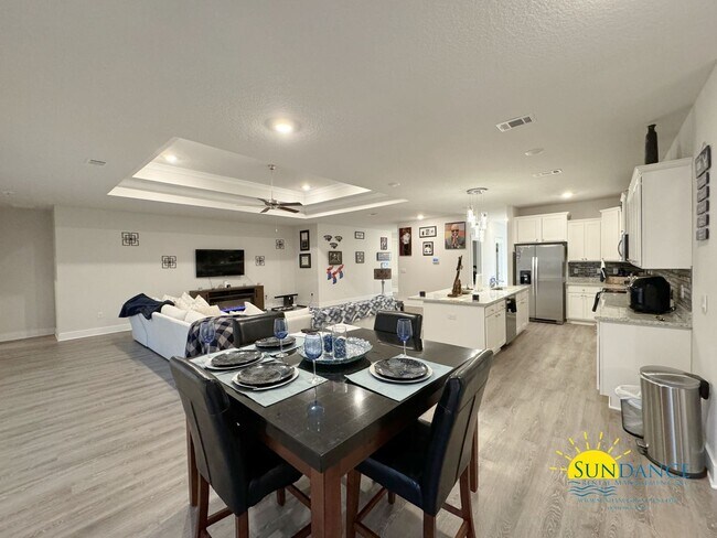 Building Photo - Stunning 4 Bedroom Home in Hillwood Estates, Crestview!