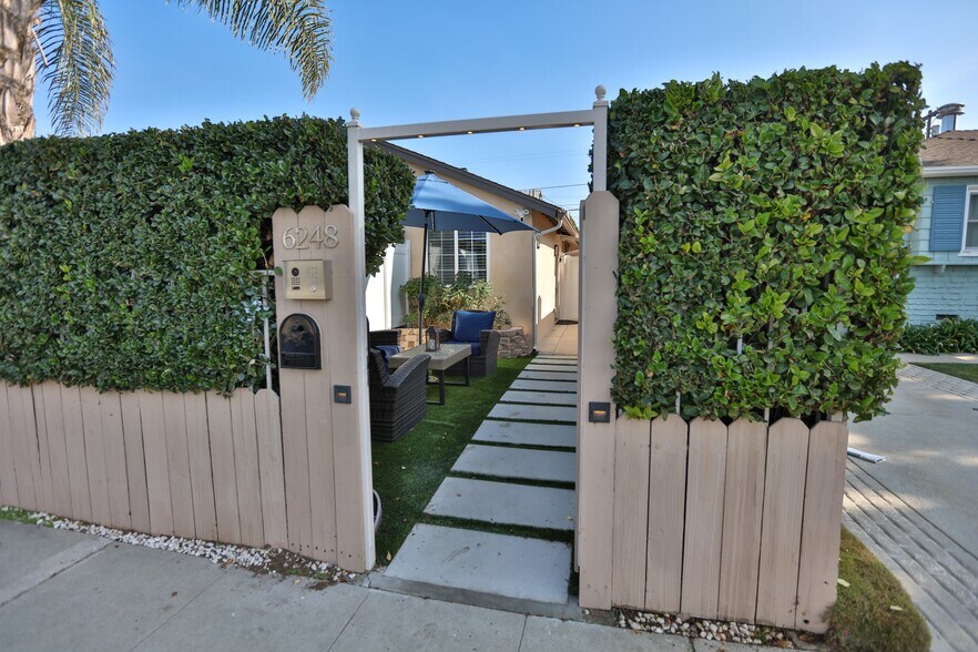 Primary Photo - 6248 Aura Ave