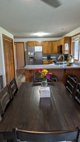 Building Photo - 5717 S Ferrall St