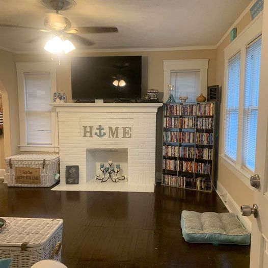 Building Photo - 1325 2nd Ave W