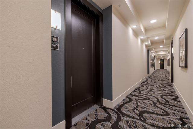 Building Photo - 6618 E Lowry Blvd