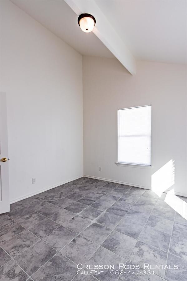 Building Photo - 3 bedroom in Cresson TX 76035