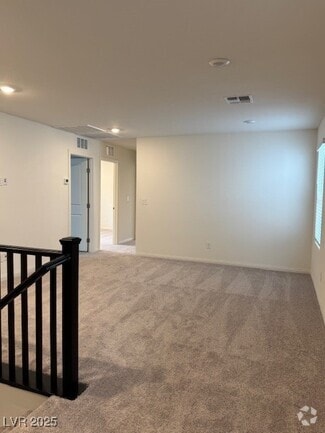 Building Photo - 7122 Parkallen Ave