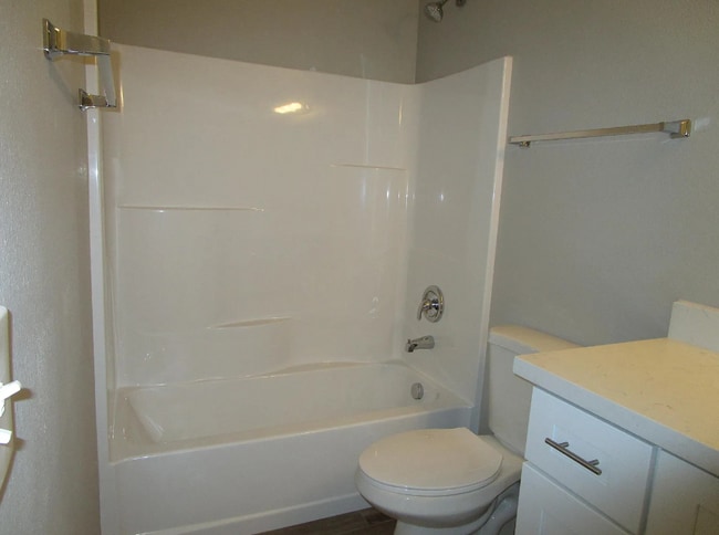 Building Photo - 1008 S Mara Dr