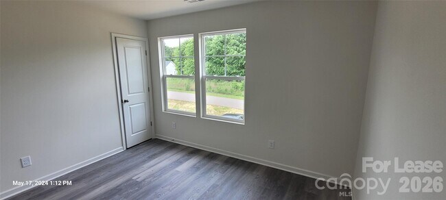 Building Photo - 133 Slate Dr